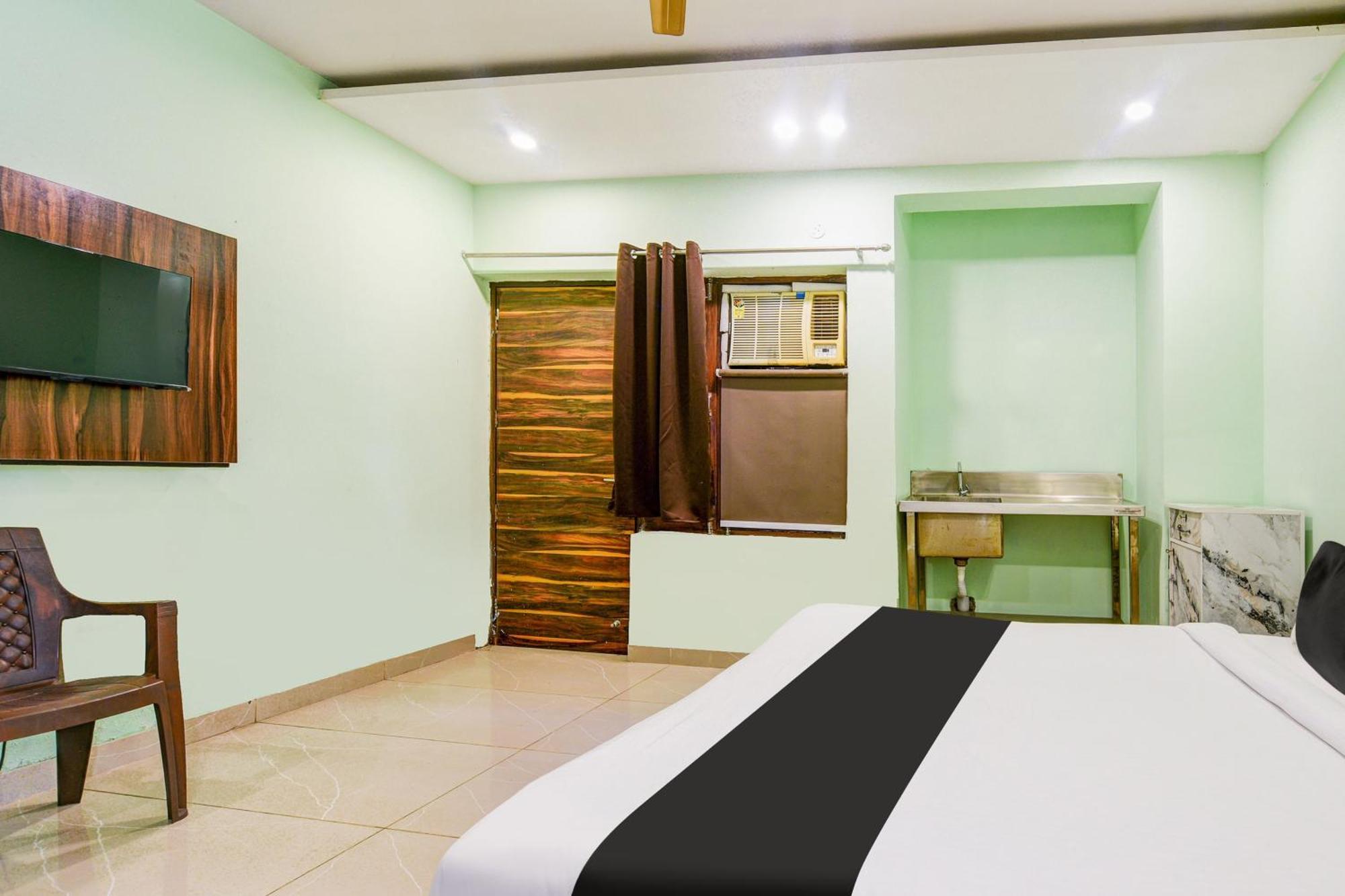 Hotel O Ridge Way Stays Фаридабад Екстериор снимка