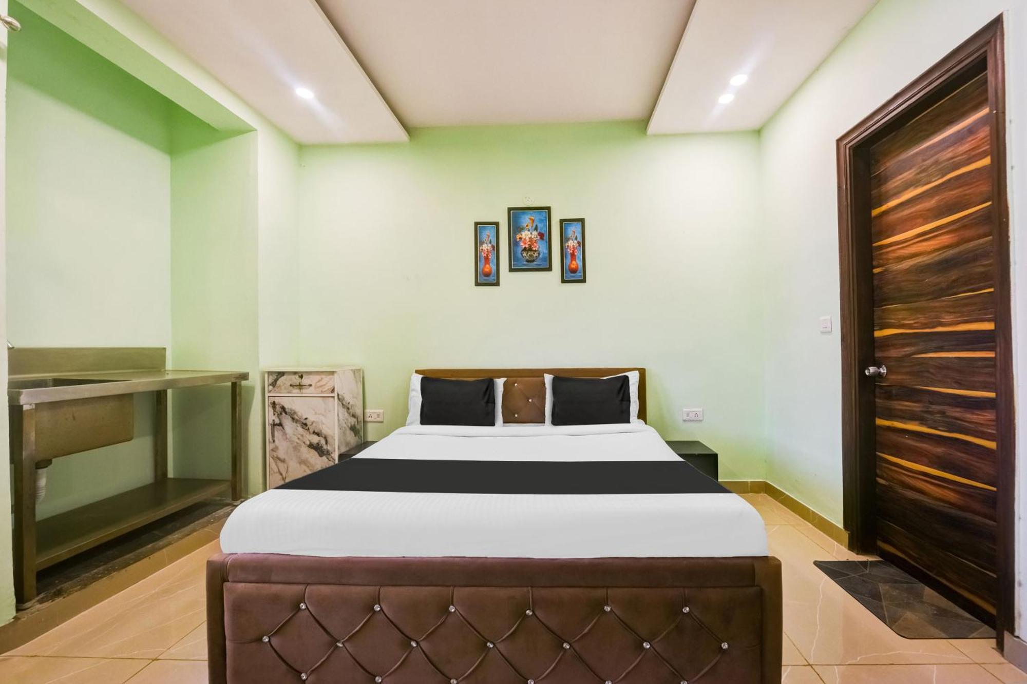 Hotel O Ridge Way Stays Фаридабад Екстериор снимка